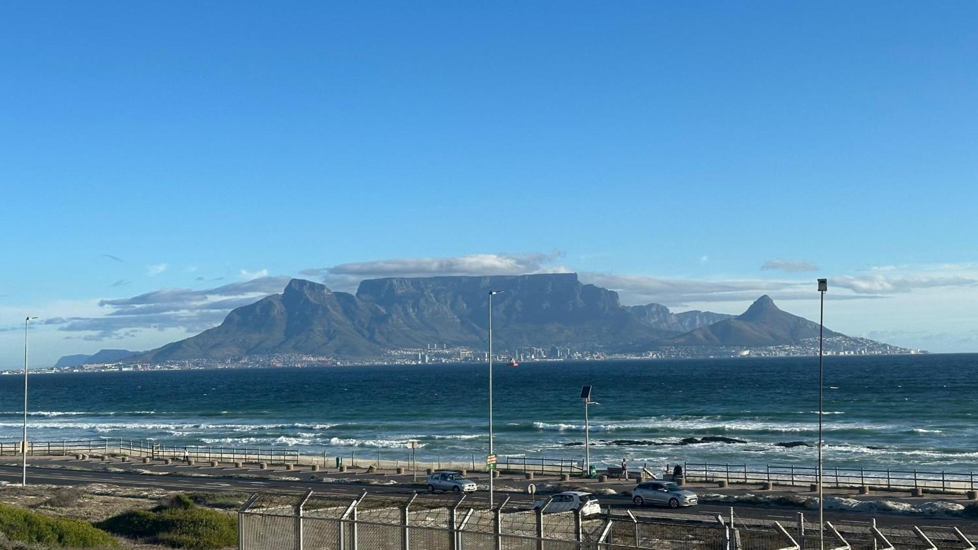 Oceansnest Guest House Bloubergstrand Exteriér fotografie
