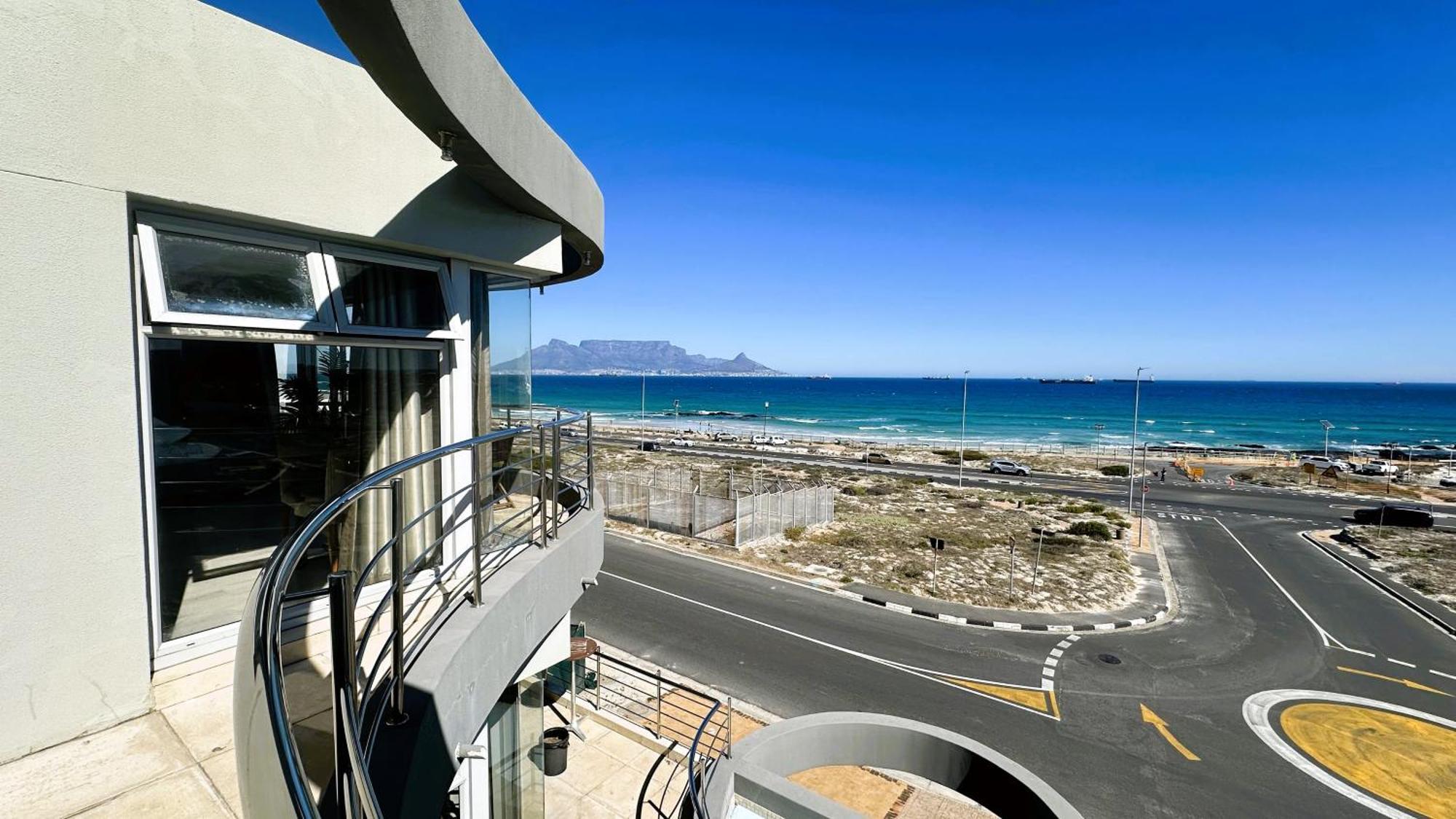 Oceansnest Guest House Bloubergstrand Exteriér fotografie