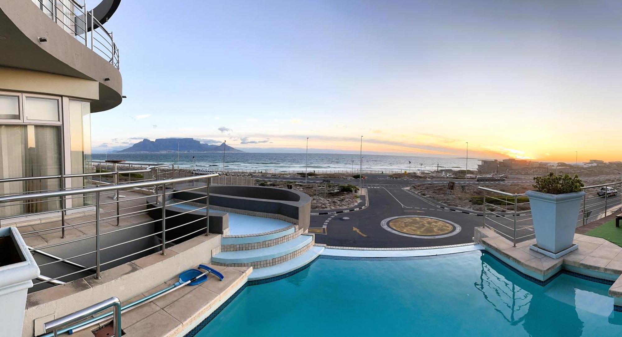 Oceansnest Guest House Bloubergstrand Exteriér fotografie
