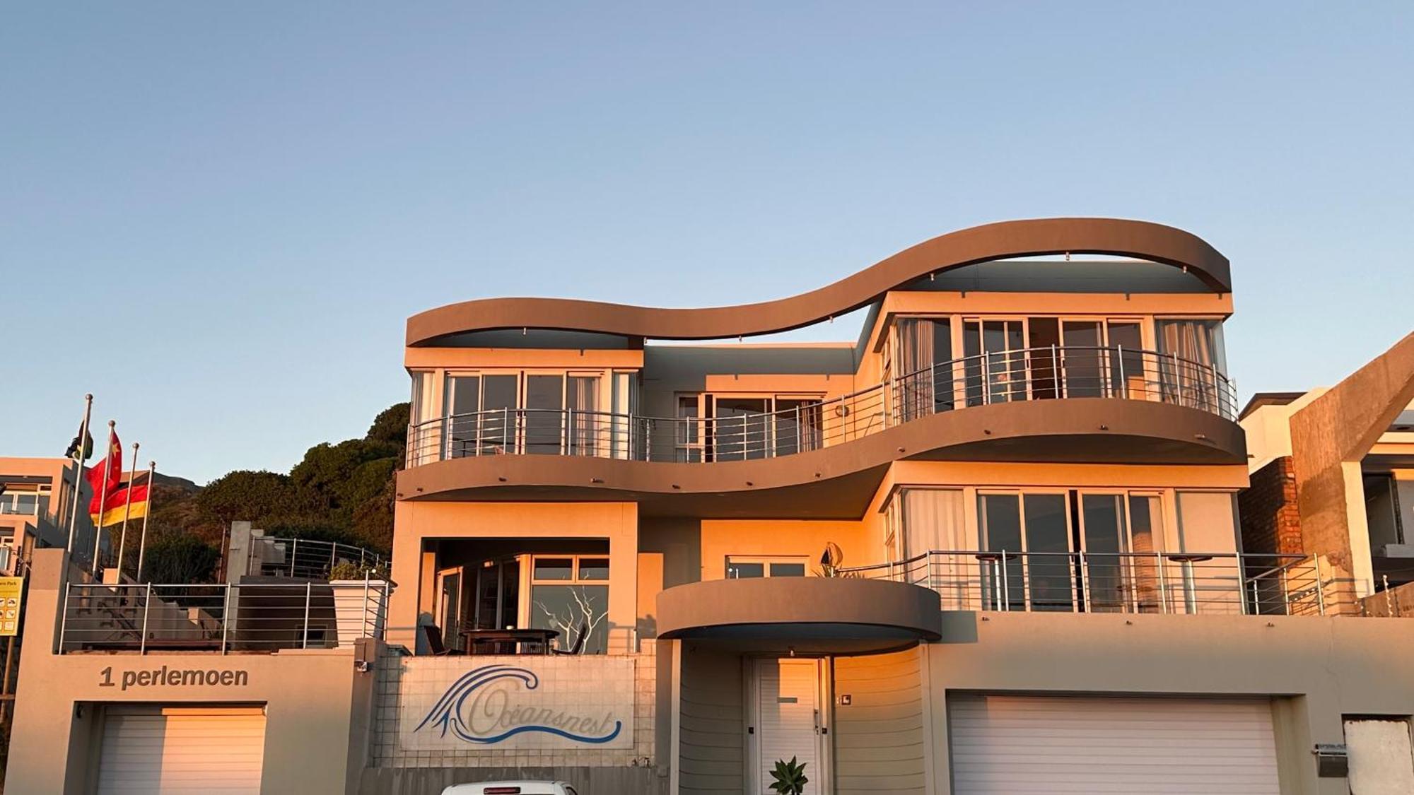 Oceansnest Guest House Bloubergstrand Exteriér fotografie