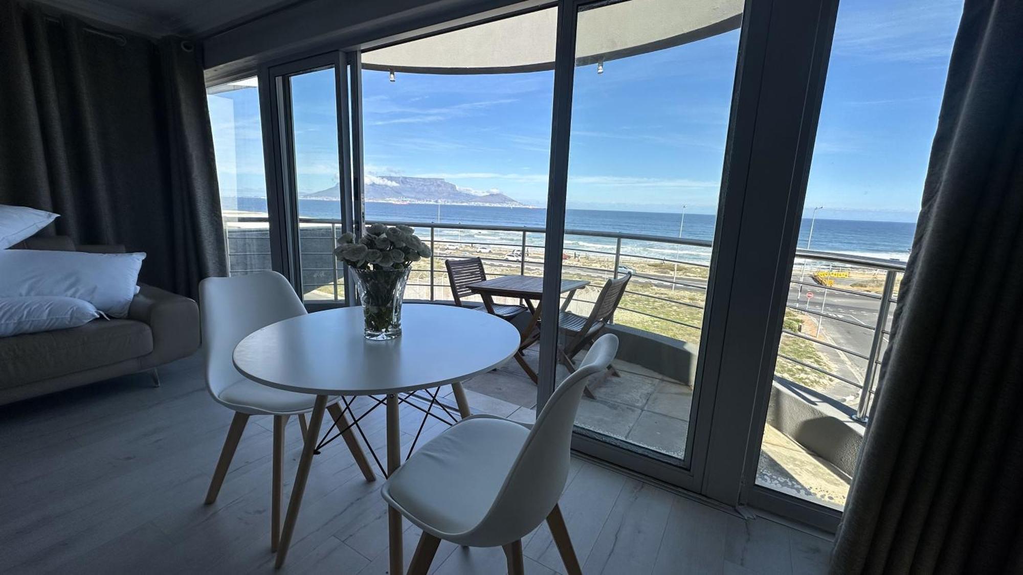 Oceansnest Guest House Bloubergstrand Exteriér fotografie