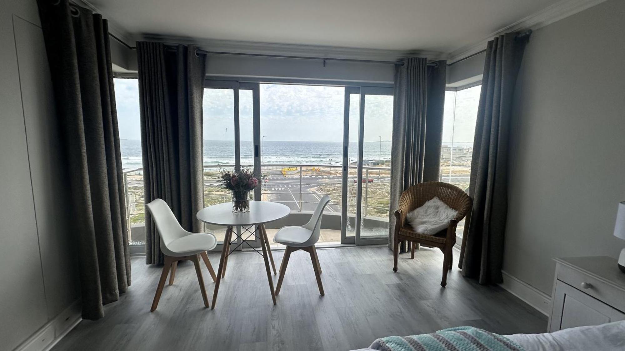 Oceansnest Guest House Bloubergstrand Exteriér fotografie