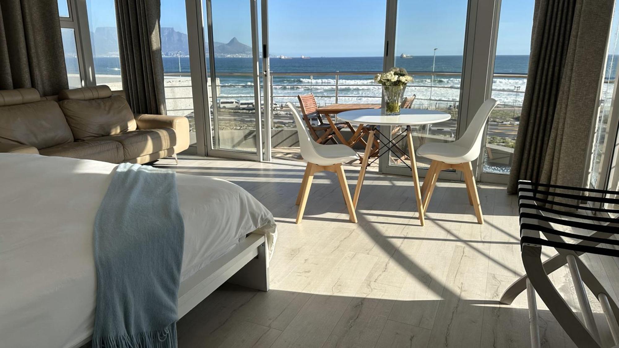 Oceansnest Guest House Bloubergstrand Exteriér fotografie