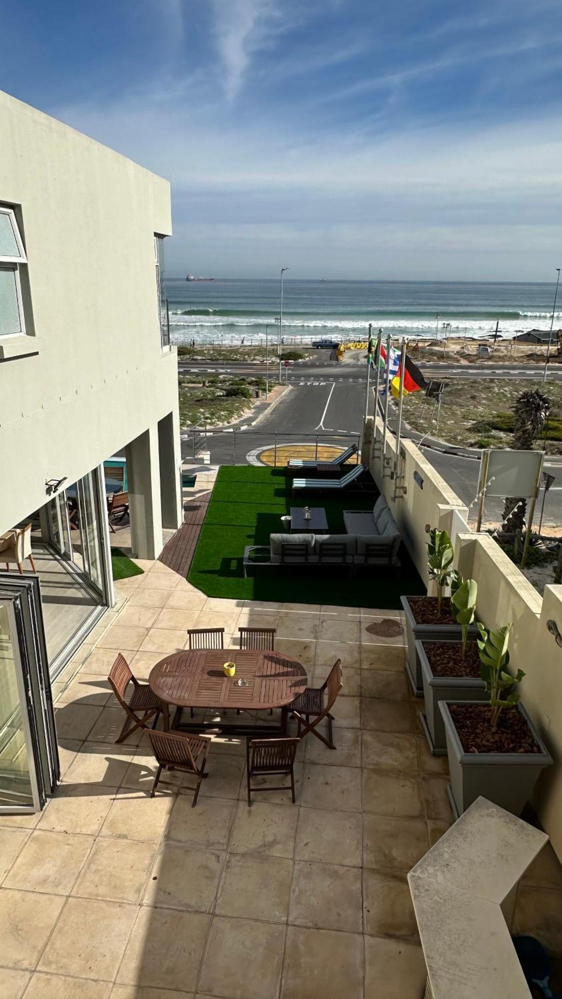 Oceansnest Guest House Bloubergstrand Exteriér fotografie