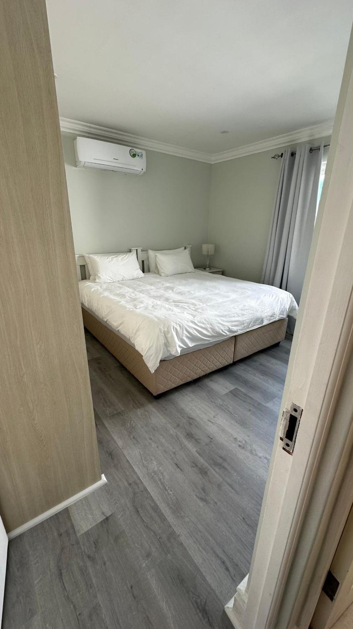 Oceansnest Guest House Bloubergstrand Exteriér fotografie